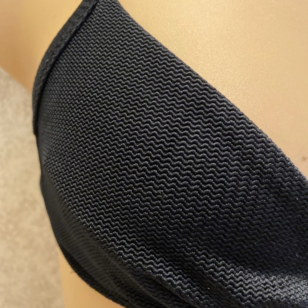 Elegant Black Tie-Front Bikini Top - Picture 6 of 15